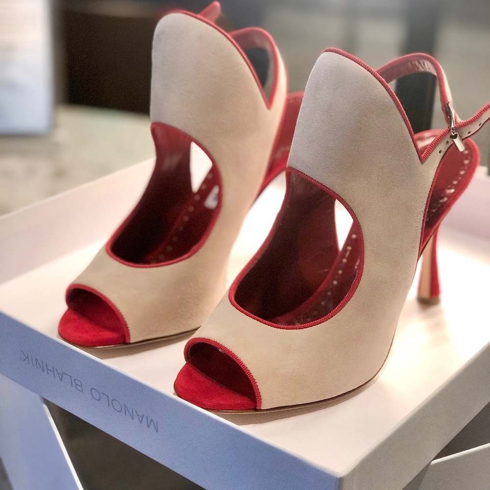 Authentic Brand New Manolo Blahnik Gloriana Heels size 37